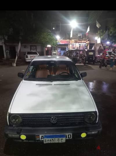 فولكسفاغن جولف 1990