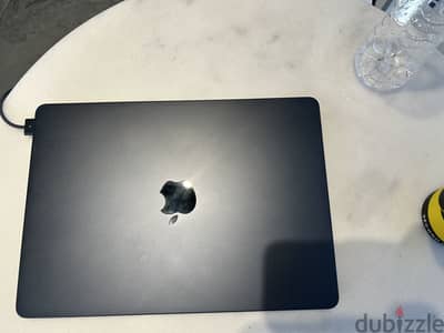 MacBook Air M4 13.6” (2025) – حالة الزيرو