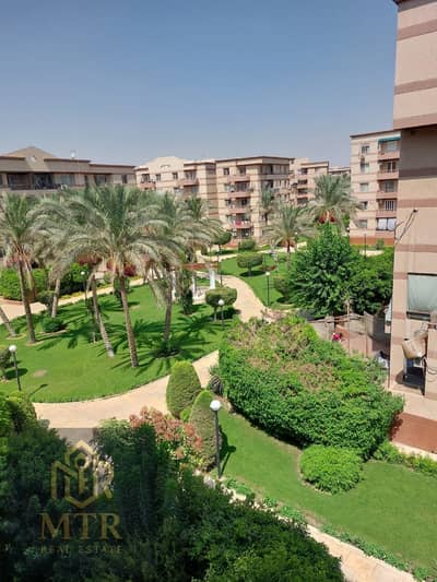 شقه للتمليك بموقع مميز بالرحاب بجوار مول جيت واي فيو شارع و جاردن