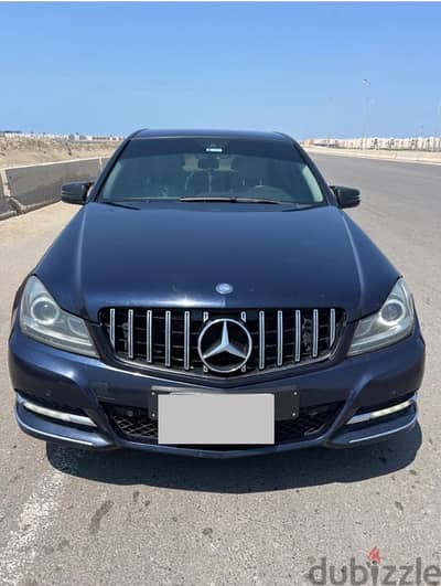 مرسيدس بنز سي 180 2012
