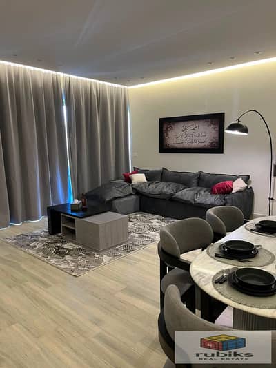 شقه للايجار فندقي بكمبوند ليك فيو جولدن سكوير