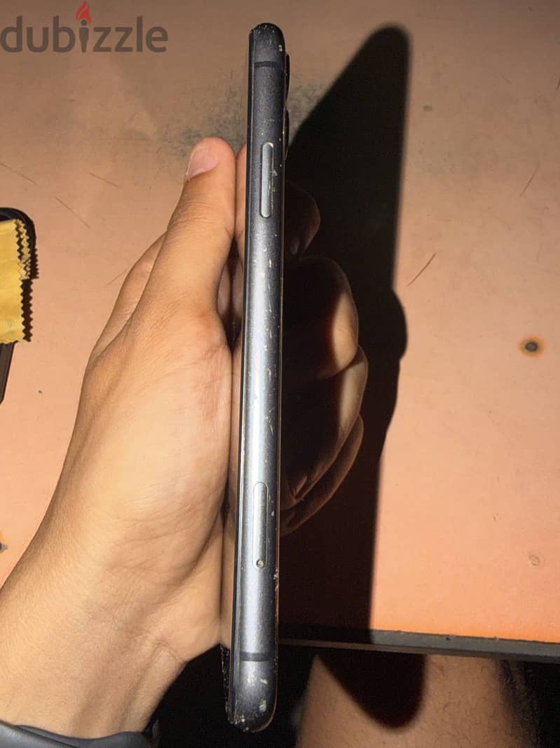 Apple - iPhone 11 11
