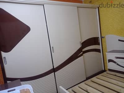 بيع غرفة نوم ونيش وأطفال وسفرة لقطة عريس