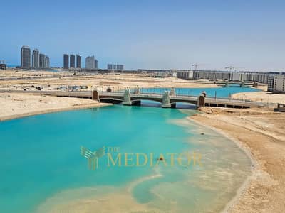 امتلك شقتك صف أول مباشرة على اللاجون بإطلالة بانورامية رائعة على البحر واللاجون في مدينه العالمين الجديدة بجوار ابراج العالمين .   شقة غرفتين