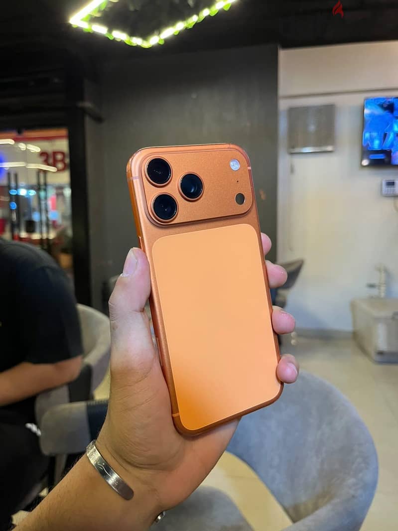 Apple - iPhone 17 Pro Max 1