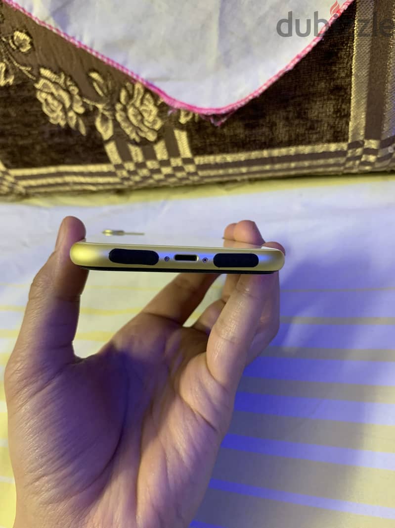 Apple - iPhone 11 2