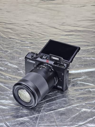 Canon M200 24.1 ميجا بيكسل