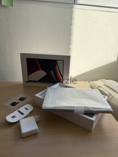 Macbook Pro 16' M1 pro 16GB battery 90% With Box