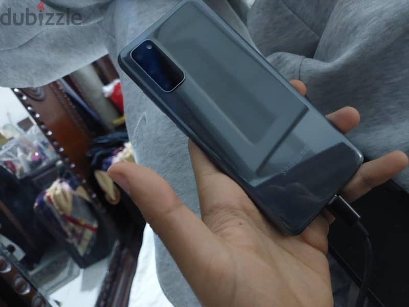 Samsung S20 1