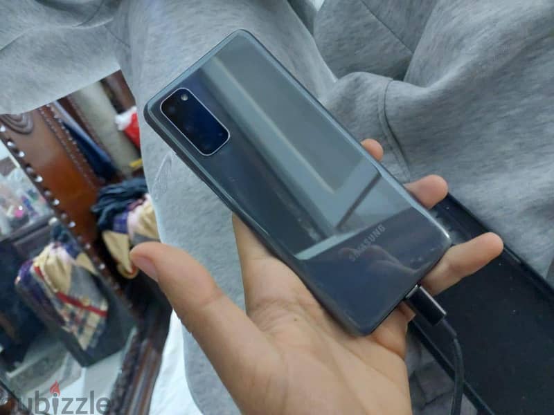 Samsung S20 2