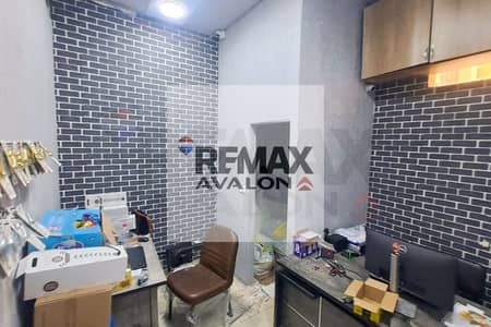 For sale shop 40 m Kamb Shezar (in front of Engineering College)