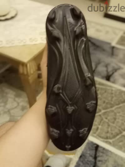 حذاء رياضي