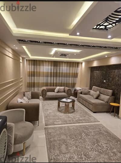 شقة فخمة بسعر لقطة في المهندسين من المالك مباشرة