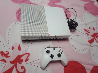 Xbox one s 1TB + Controller