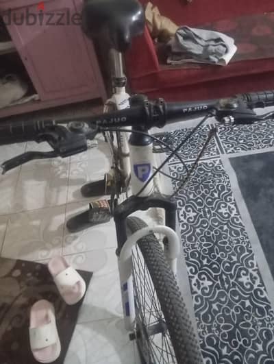 عجله حاله ممتازه مفيهاش اي حاجه