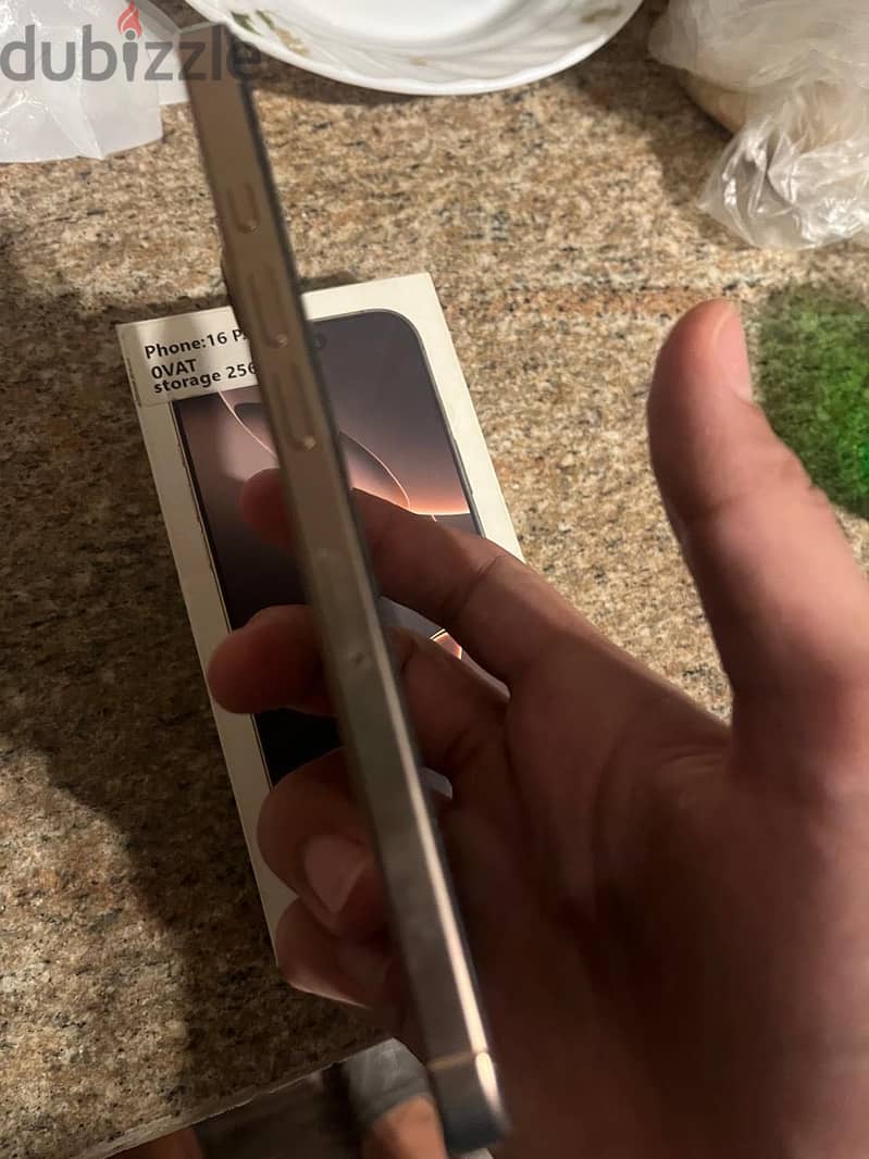 iPhone 16 Pro Max 3