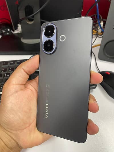 Vivo V60 lite 5G 256/Ram 8 فيفو في ٦٠ لايت ٥جي بيع فقط