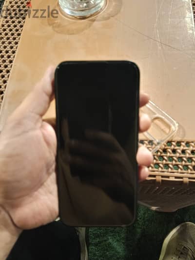 آبل - آيفون 15 بلس