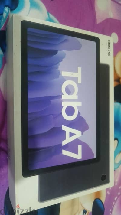 تابلت samsung A7 للبيع استعمال خفيف بالعلبه