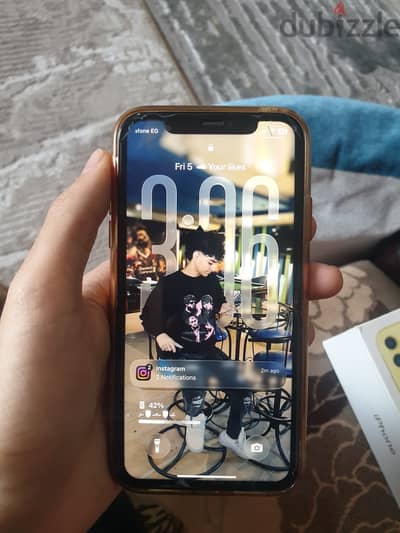Apple - iPhone 11