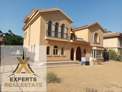 Independent villa, large buildings 460m, fully finished, first residence in Madinaty, view of Wadi Garden at a commercial price