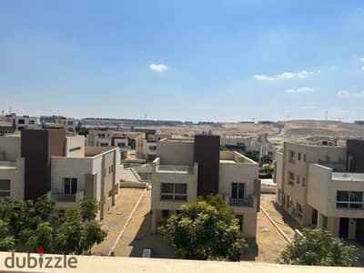 تاون هاوس اكبر مساحة بسعر بنتهاوس كمبوند سولايا امام نيو جيزة كاش