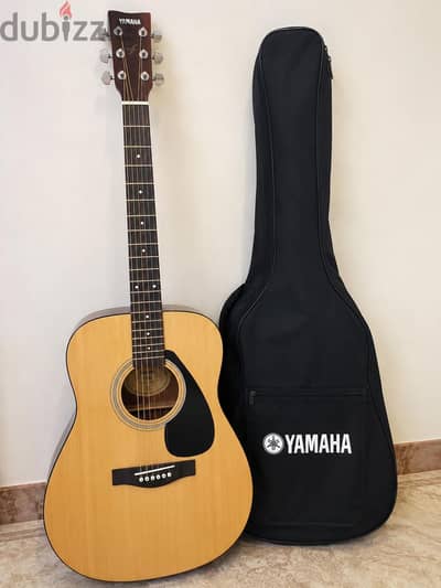 Yamaha F310 Acoustic Guitar - Excellent Condition