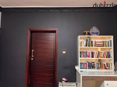 فندقي للإيجار امام الجامعة الامريكية