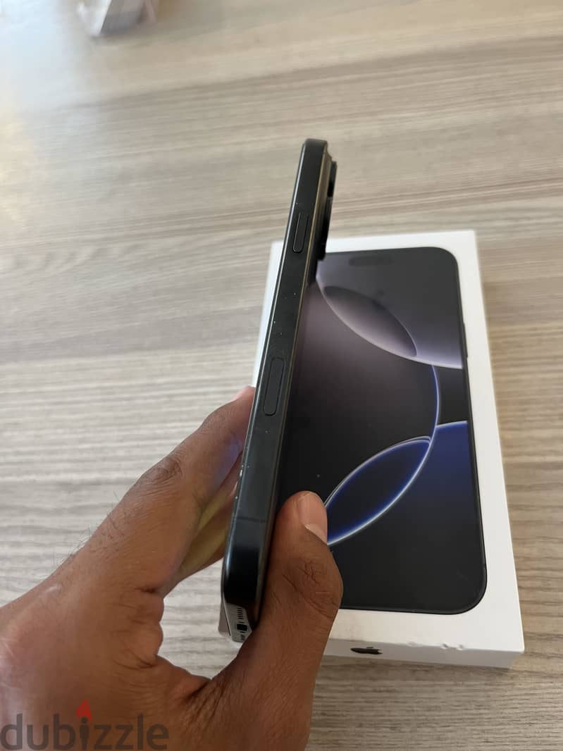 Apple - iPhone 16 Pro Max 1
