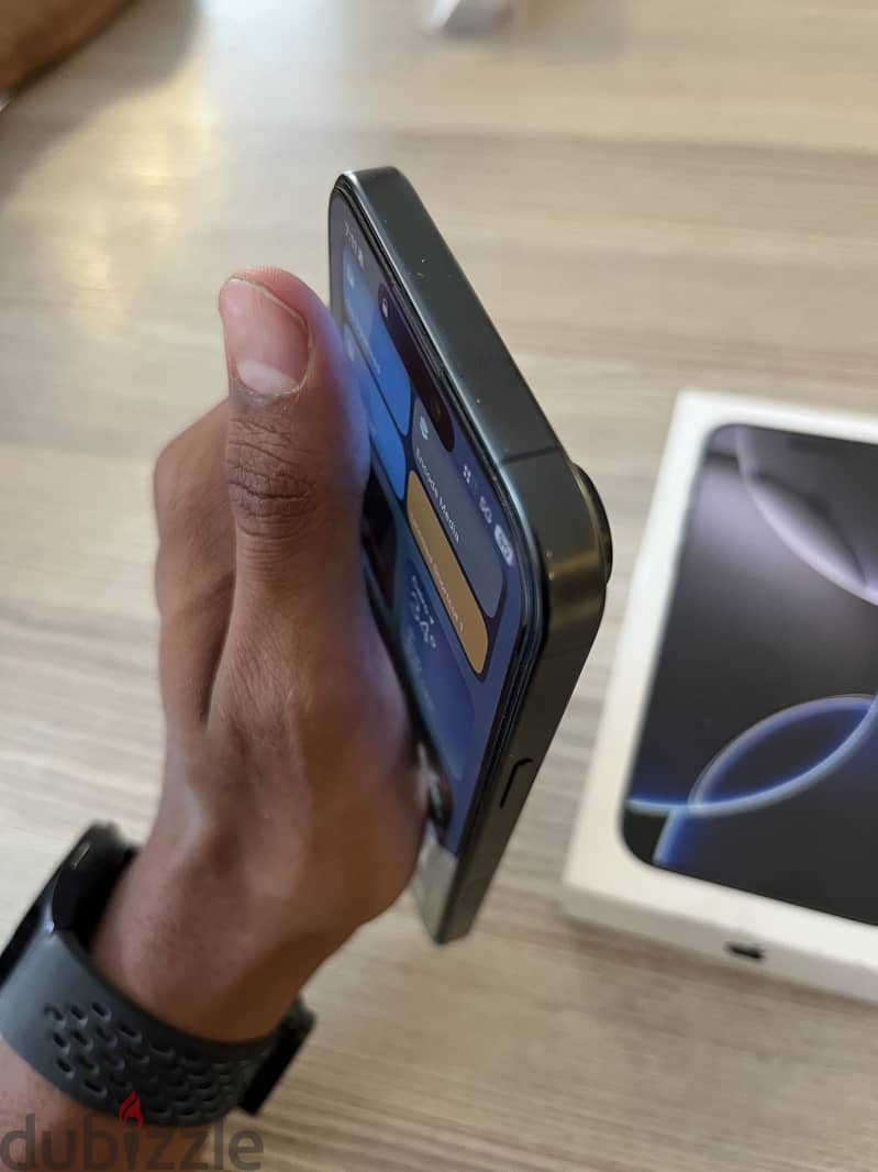 Apple - iPhone 16 Pro Max 3