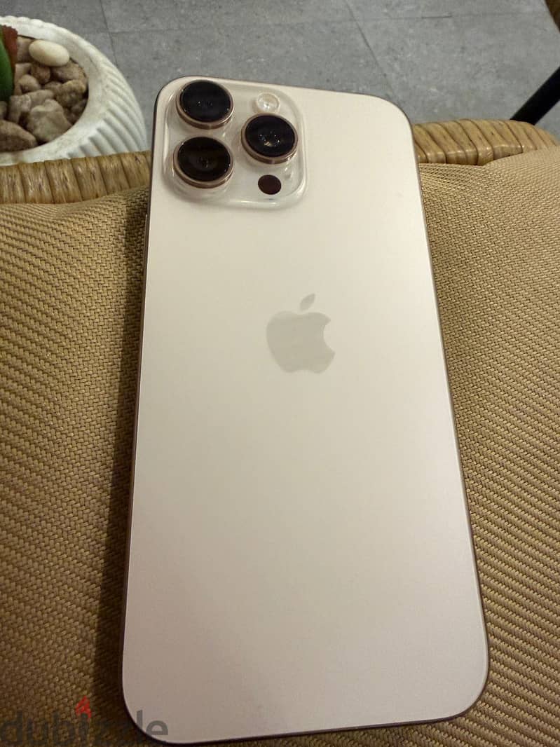 Apple - iPhone 16 Pro Max 2
