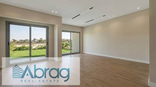 للايجار تاون هاوس 4 غرف اول سكن مطبخ وتكييفات  كومباوند  نيو جيزة Kings Range