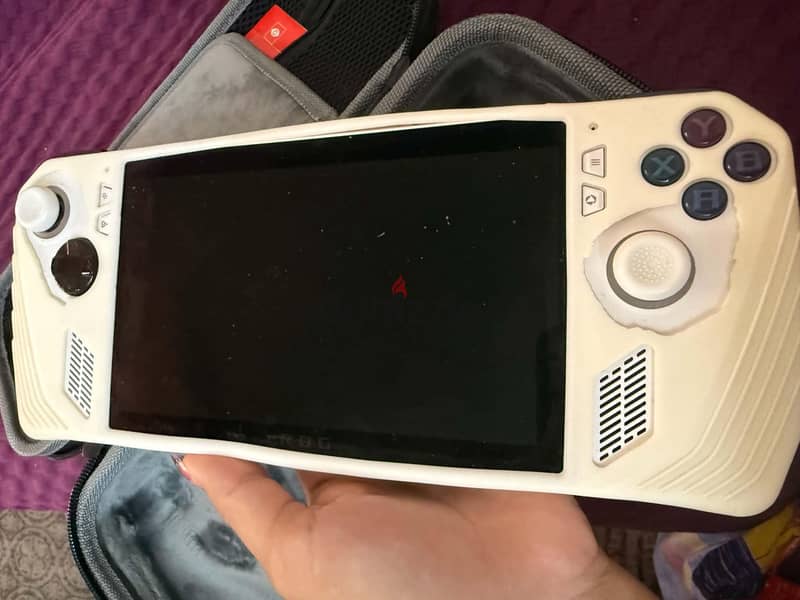 Asus rog ally Z1 1
