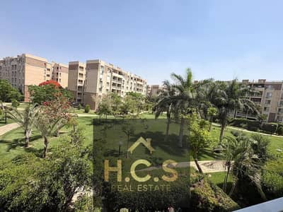 Available apartment for sale in Madinaty b7, total area 82 meters, consisting of two bedrooms, a bathroom, and a kitchen with a garden view and reception. Very distinctive location next to services, special finishes, and includes natural gas. Required 4 million and half cash.