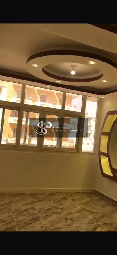 Apartment in the First Neighborhood, area 145 square meters