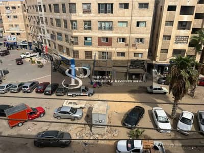 شقة بالاردنية دور خامس مساحة 125 متر