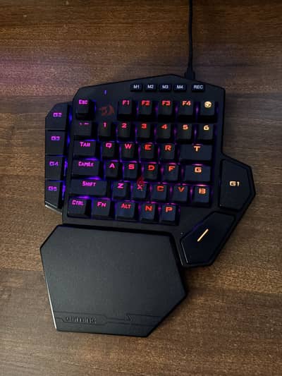 Redragon k585 diti one handed keyboard
