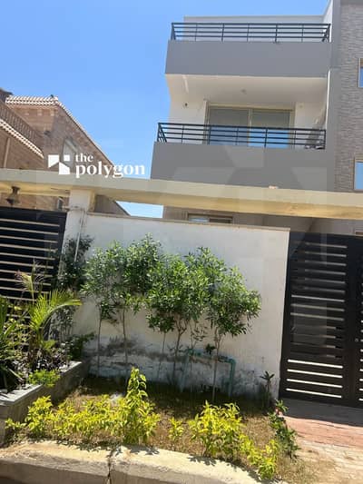 Elevated Garden Living in a Prime Villa District