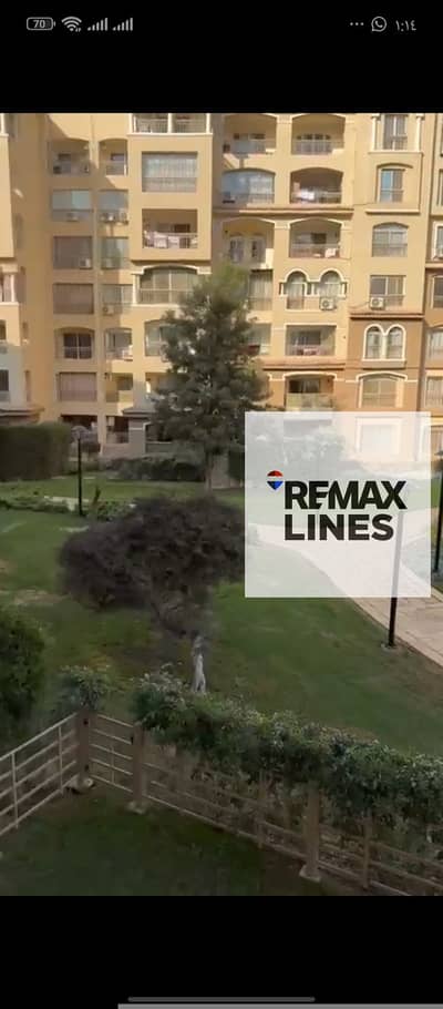 For sale, an apartment of 211 sqm in Madinaty - a very distinctive location directly in front of services. An apartment with an area of 211 meters with a wide garden view, open northern direction, on the first upper floor, consisting of: 3 bedrooms, 3 bathrooms, including a master bedroom, spacious reception, company finishes. Apartment features: directly in front of services, distinguished location, and easy access.