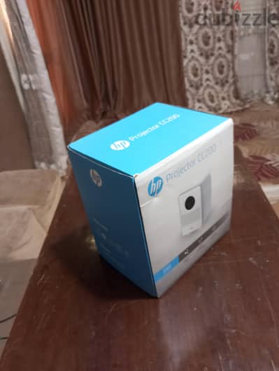 بروجكتر HP بدقه اصليه native 1.80p جديد بسماعه ستيريو خرافيه