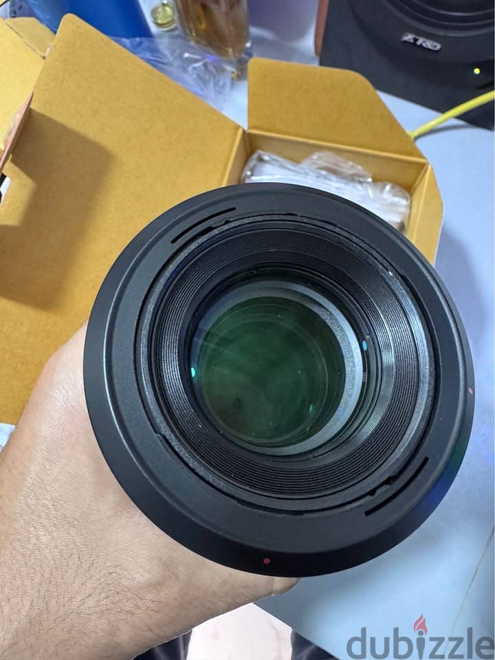 Sony 90M Macro G OSS 4