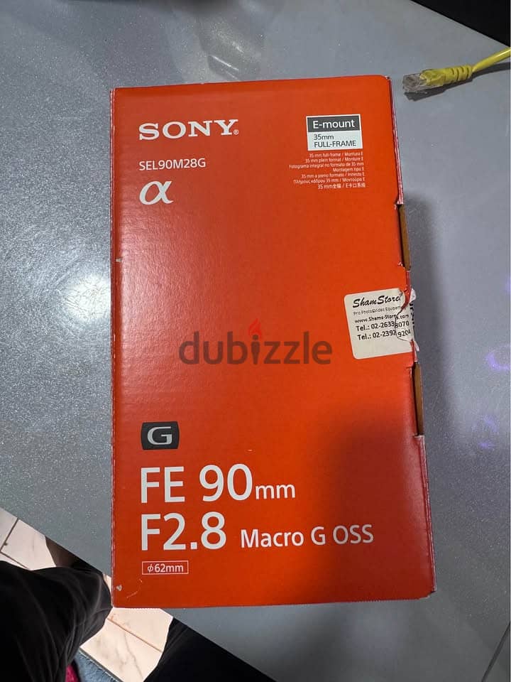 Sony 90M Macro G OSS 5
