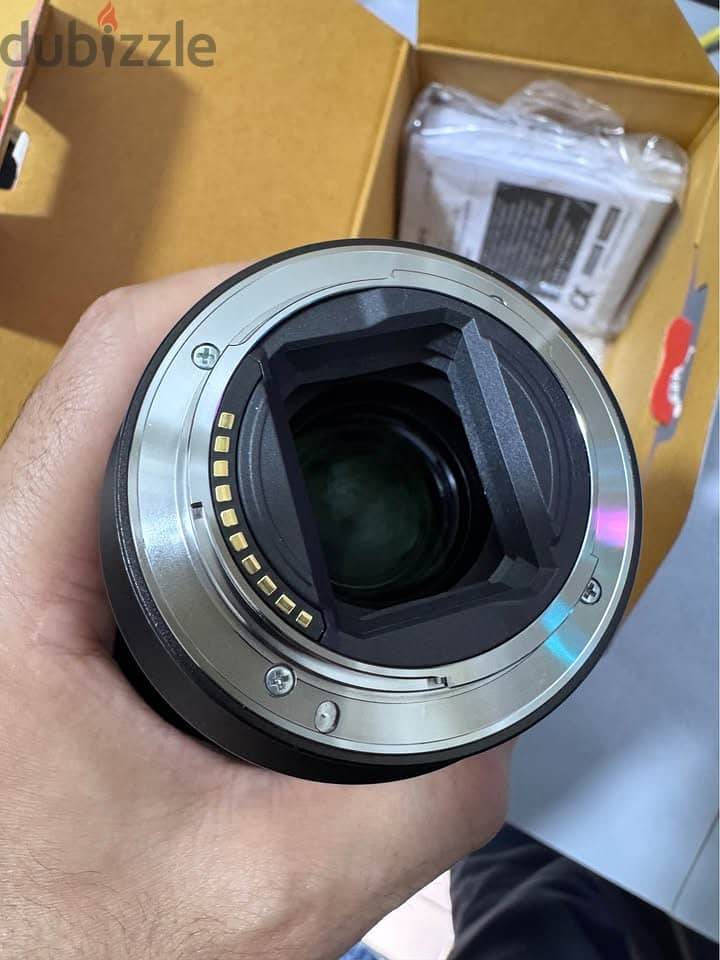 Sony 90M Macro G OSS 6