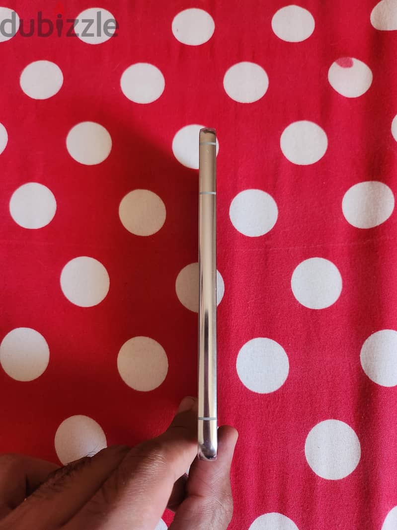 Samsung S22 4