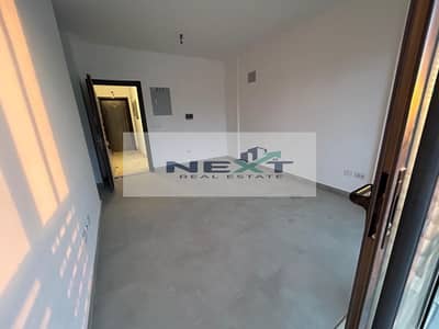 For rent in the most prestigious and desirable phase of Madinaty, a 78 sq m apartment in B8, brand new, with high-end finishing, overlooking a side st