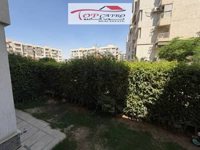 **للبيع | شقة في مدينتي B10 – دور أرضي بجاردن – 136 مترًا + 80 مترًا جاردن – 3 غرف – 2 حمام – تشطيب شركة – طلعت مصطفى – خالصة**