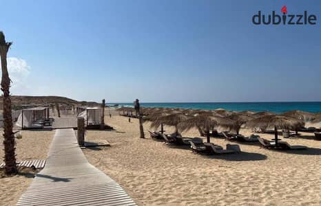 شاليه استلام فوري متشطب علي البحر مباشرا ب youd راس الحكمه