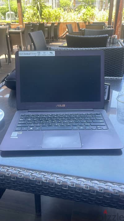 asus zenbook ux305