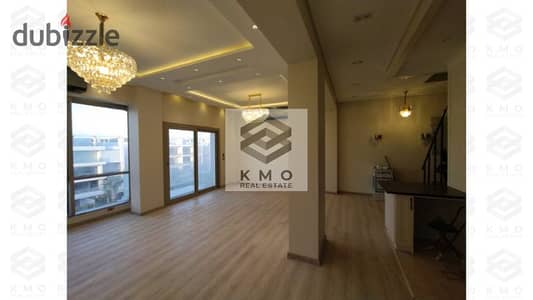 For rent a penthouse at the price of an apartment in Galleria Moon Valley