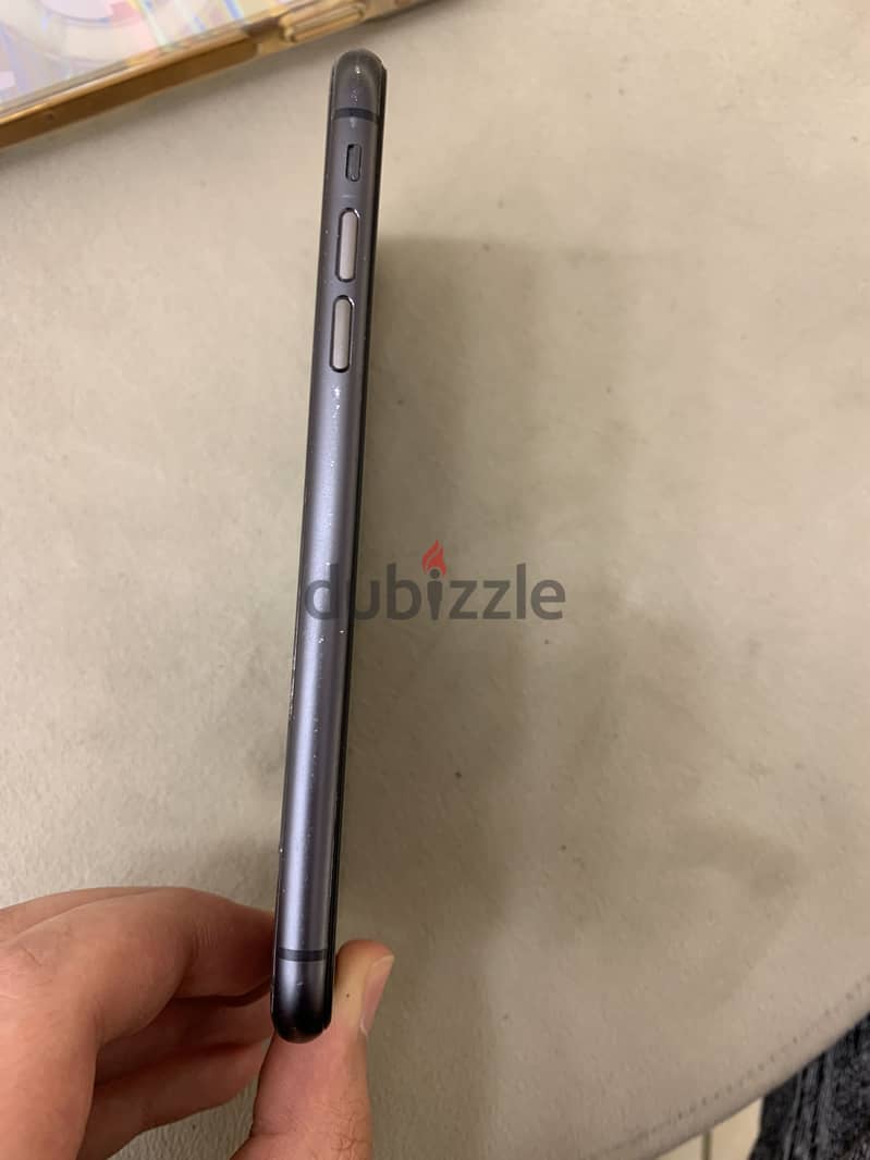 Apple - iPhone 11 4